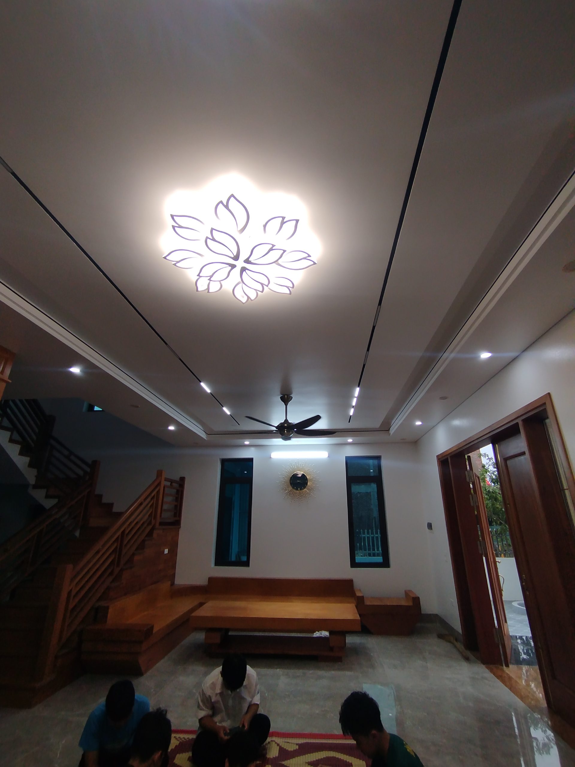 Biệt Thự 2 Tầng Siêu VIP: Không Gian Sống Đẳng Cấp Vượt Thời Gian Biệt Thự 2 Tầng Siêu VIP: Không Gian Sống Đẳng Cấp Vượt Thời Gian - Ảnh 35