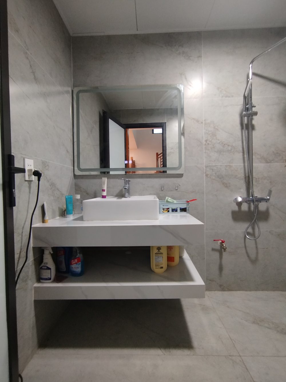 Biệt Thự 2 Tầng Siêu VIP: Không Gian Sống Đẳng Cấp Vượt Thời Gian IMG 20251117 154247