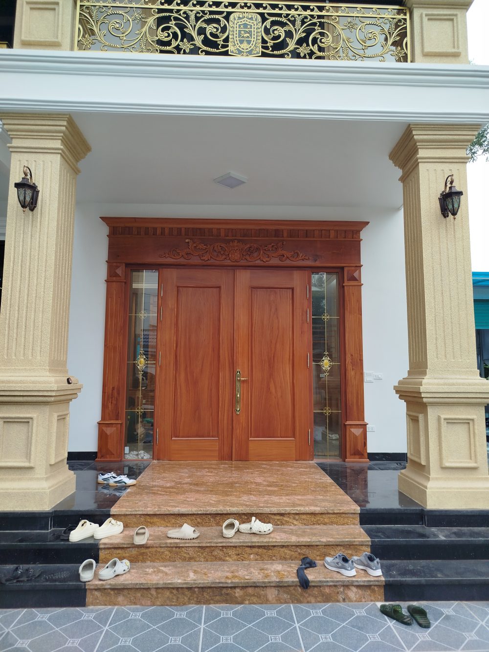 Biệt Thự 2 Tầng Siêu VIP: Không Gian Sống Đẳng Cấp Vượt Thời Gian IMG 20251117 154617