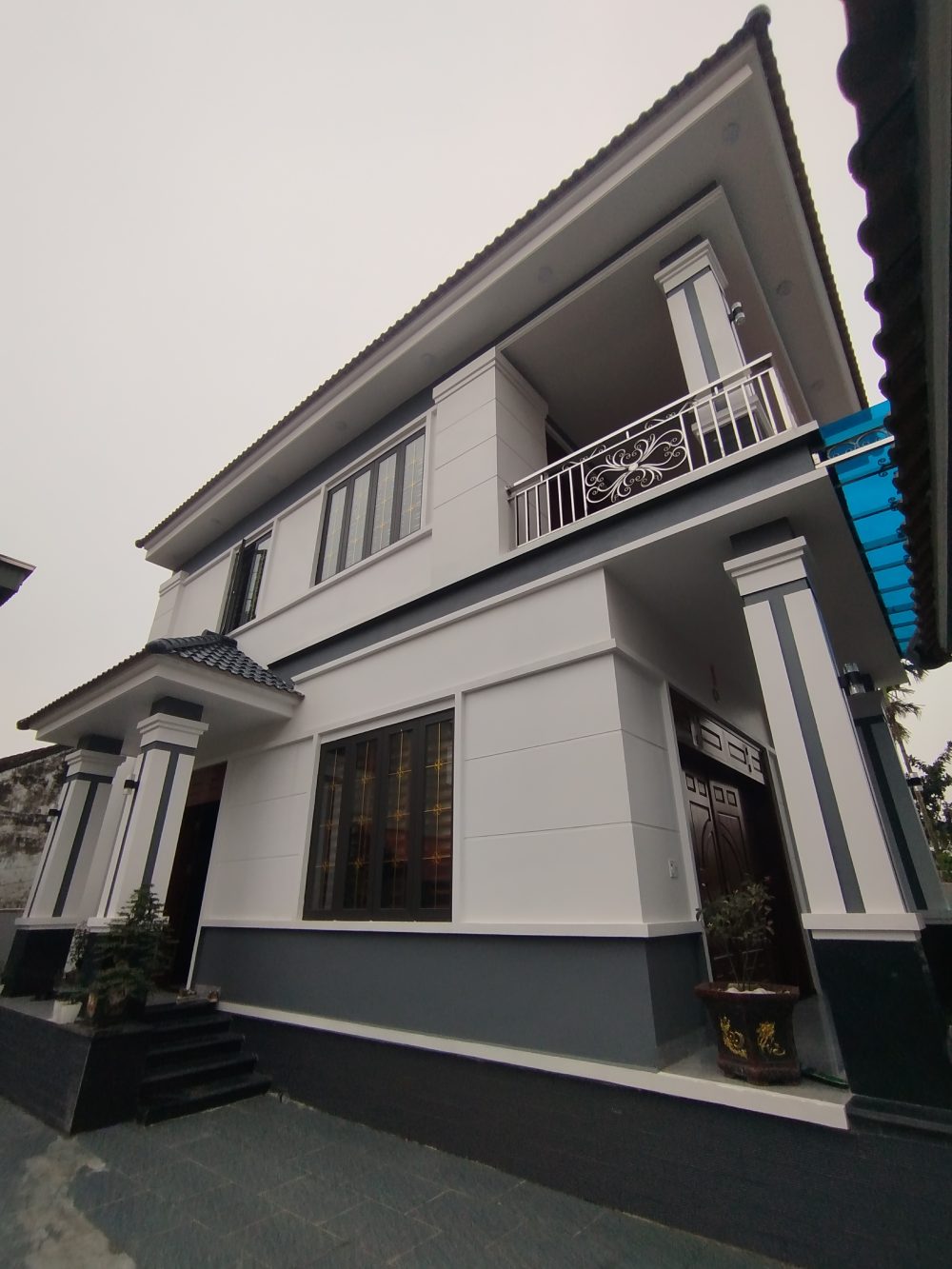 Nhà Mái Nhật 2 Tầng – Giải Pháp Không Gian Đẹp Và Tiện Nghi IMG 20251117 162539