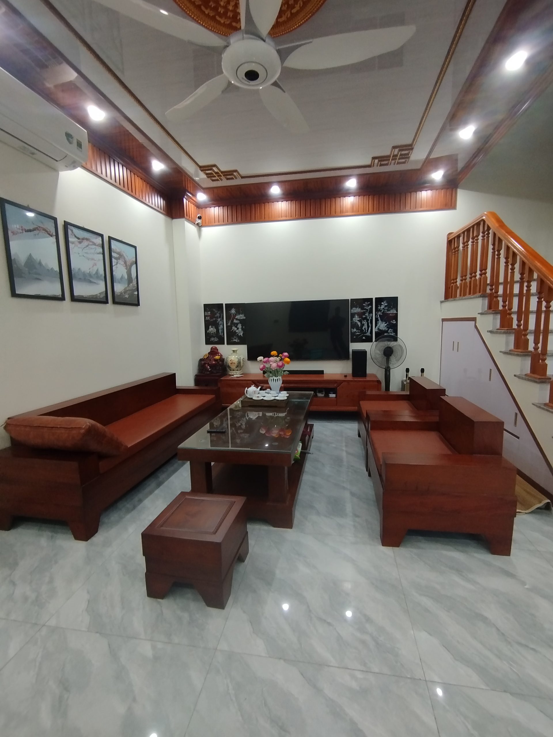 Khám Phá Mẫu Biệt Thự 3 Tầng Hiện Đại Được Yêu Thích Nhất 2025 Phòng khách