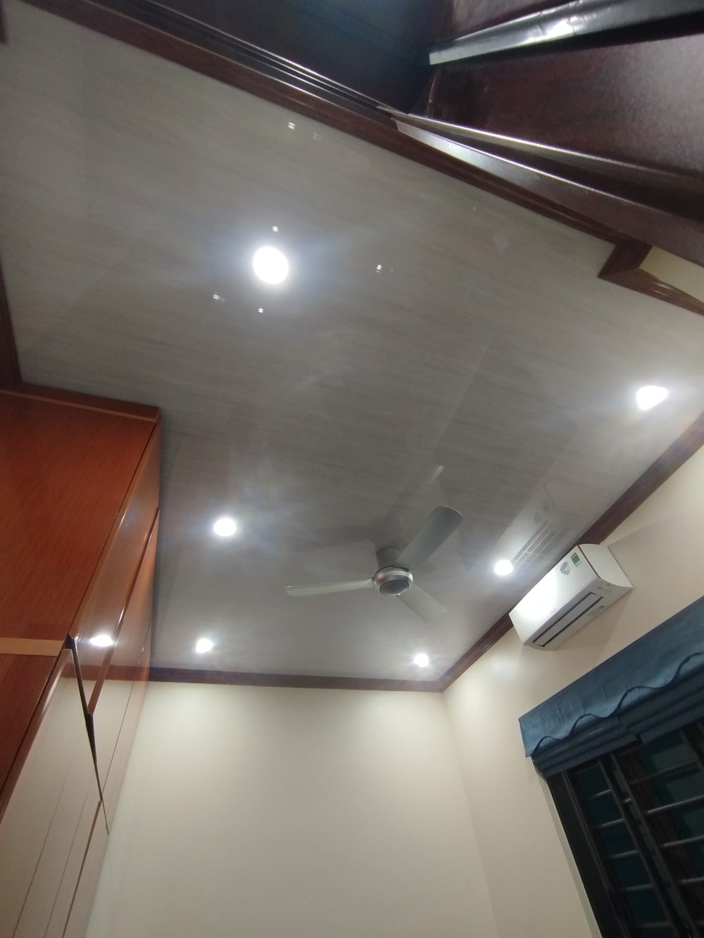 Khám Phá Mẫu Biệt Thự 3 Tầng Hiện Đại Được Yêu Thích Nhất 2025 IMG 20251120 170231