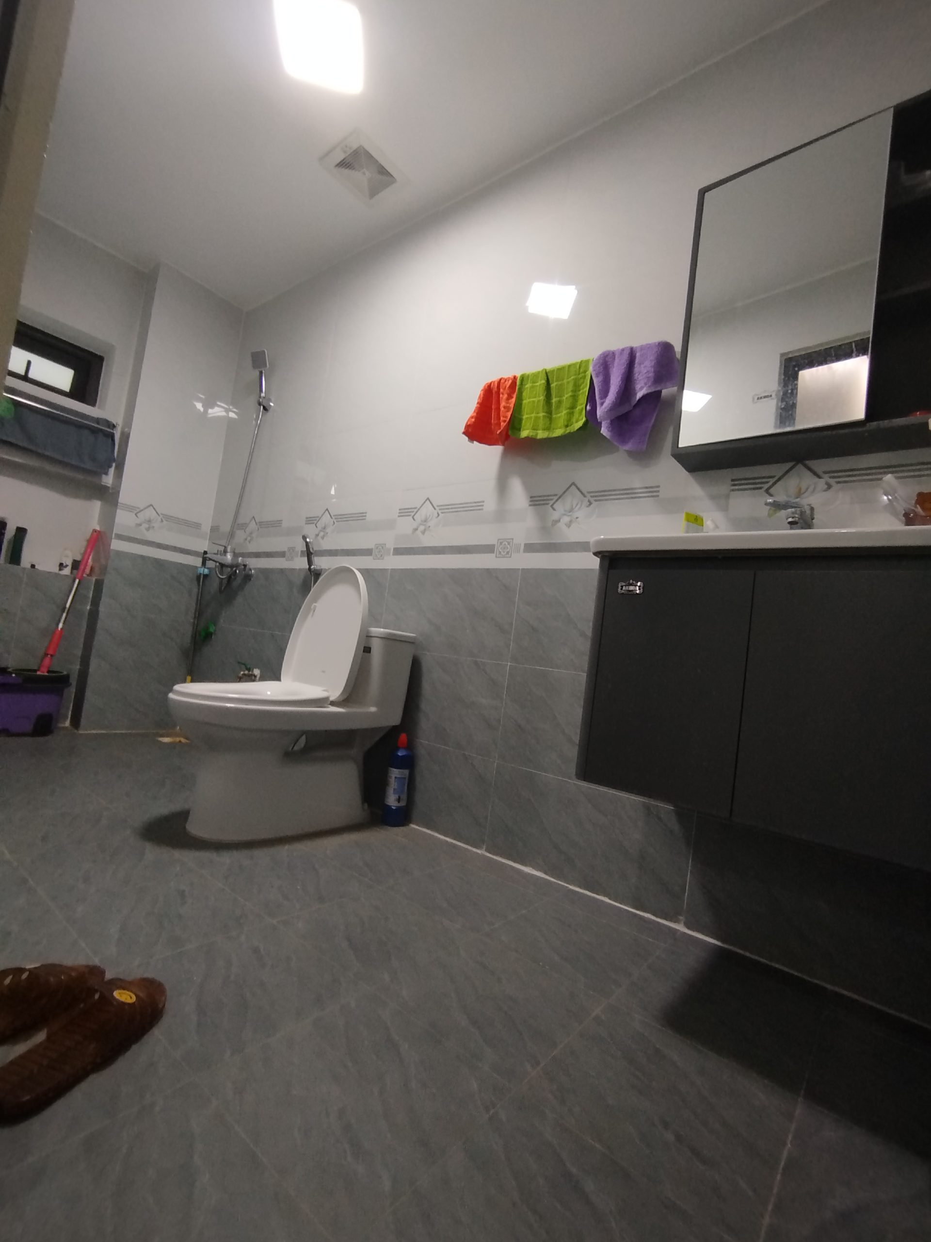 Khám Phá Mẫu Biệt Thự 3 Tầng Hiện Đại Được Yêu Thích Nhất 2025 Khám Phá Mẫu Biệt Thự 3 Tầng Hiện Đại Được Yêu Thích Nhất 2025 - Ảnh 17