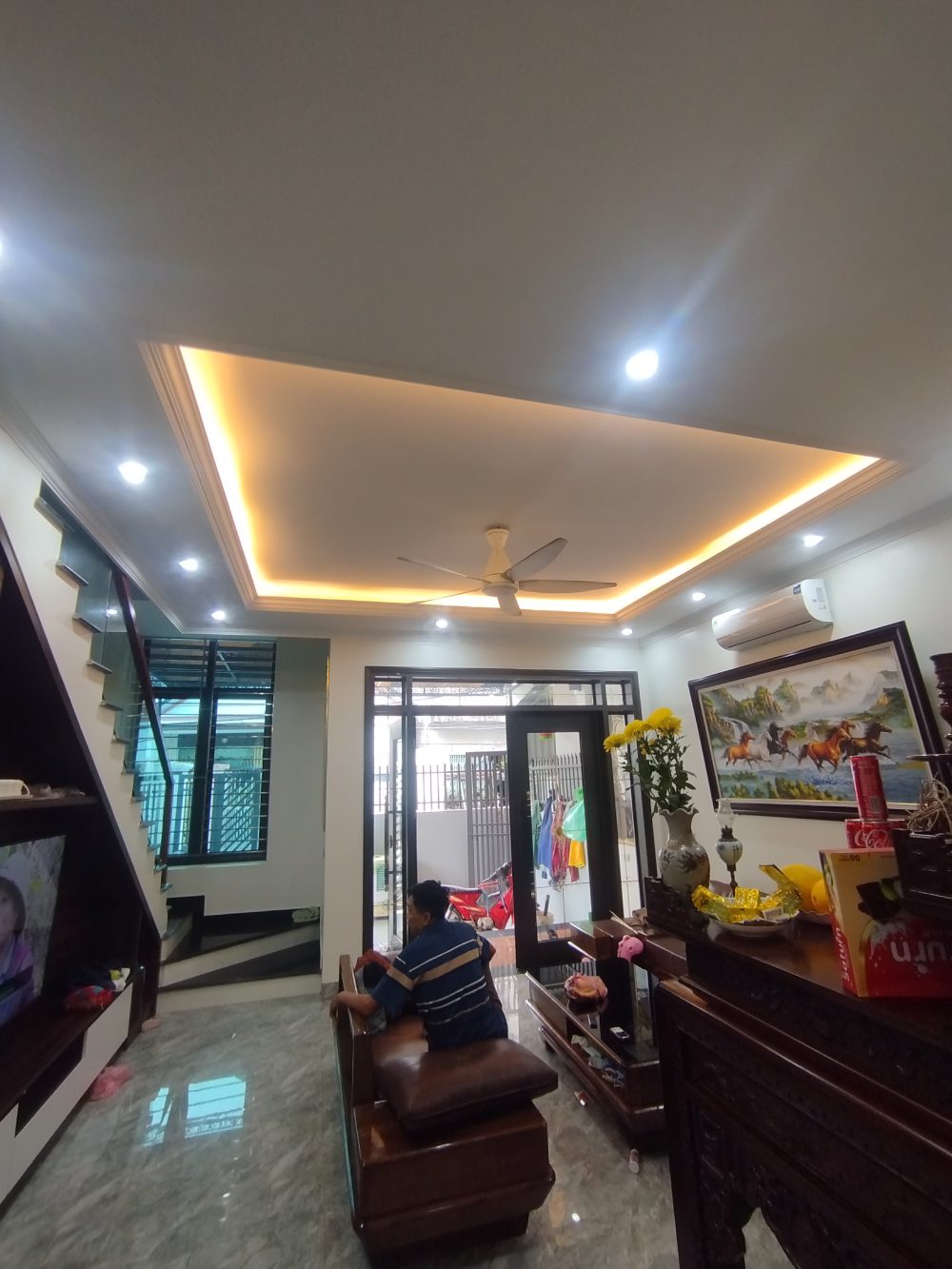 Công trình nhà phố 2 tầng hiện đại IMG 20251122 105012