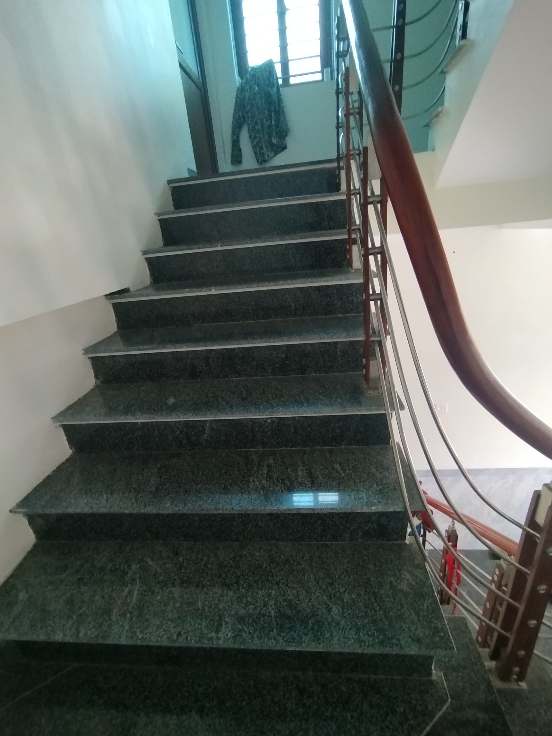 Nhà phố 3 tầng màu sắc nổi bật Nhà phố 3 tầng màu sắc nổi bật - Ảnh 11