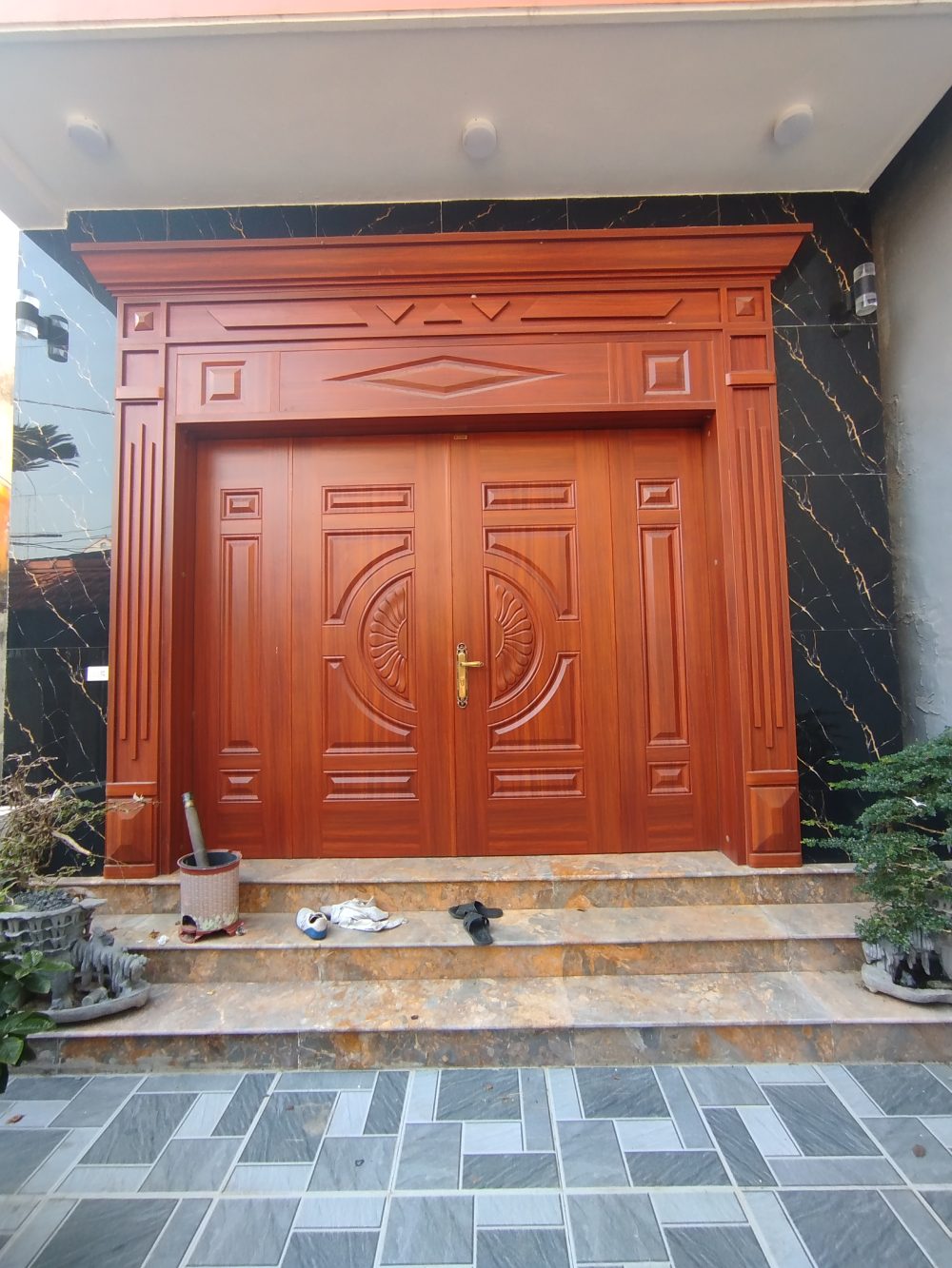 Nhà phố 3 tầng đơn giản tiện nghi IMG 20251124 090050