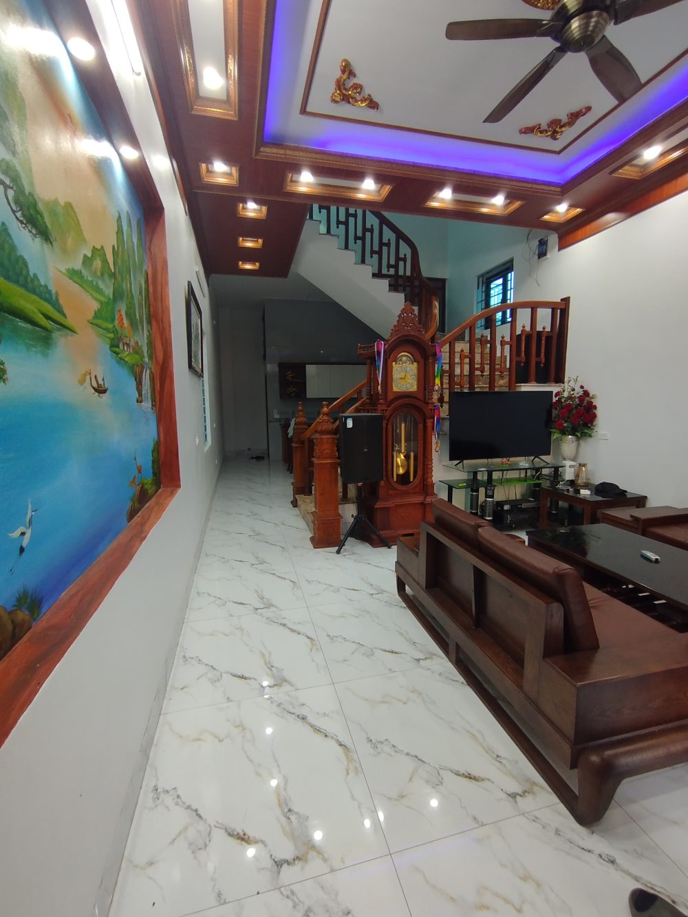 Nhà phố 3 tầng đơn giản tiện nghi IMG 20251124 090154