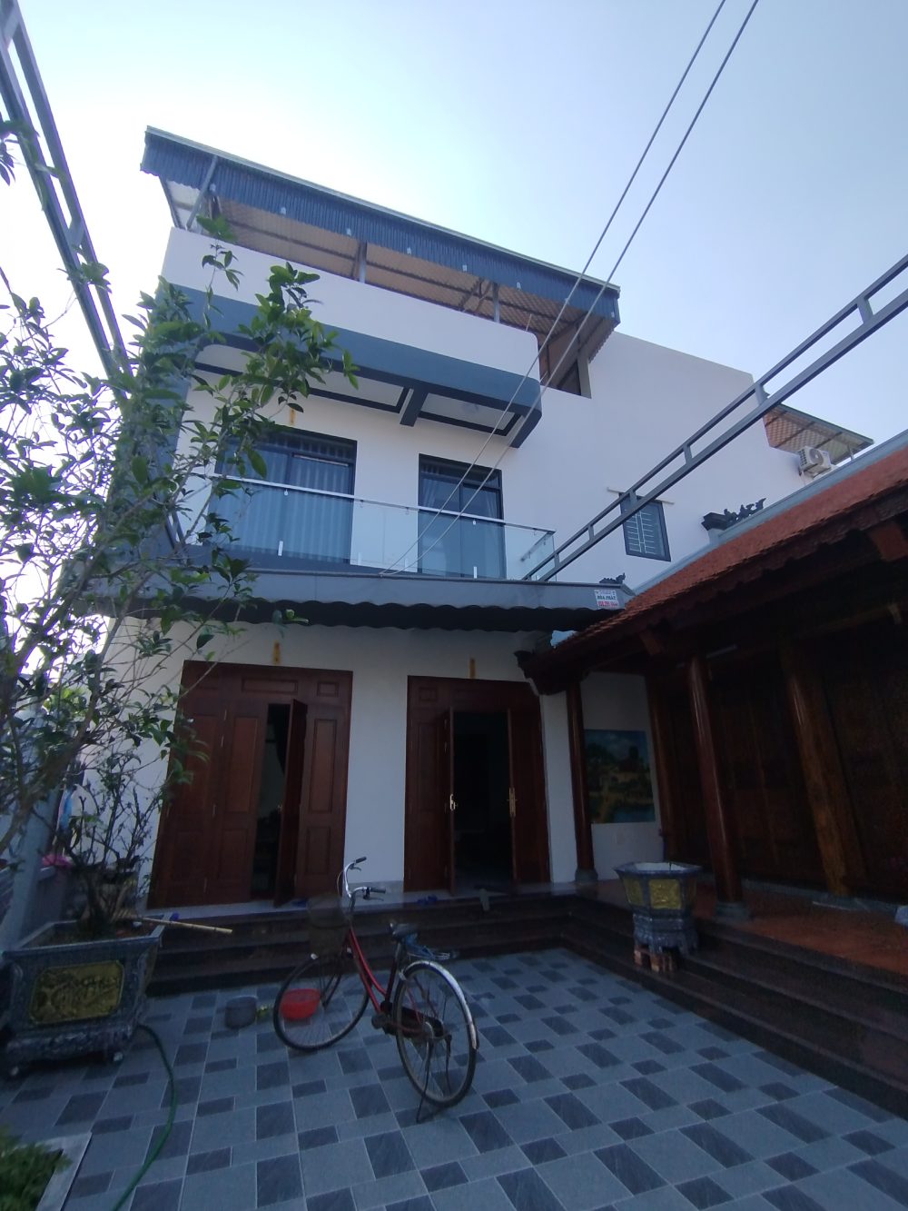 Nhà thờ 3 gian kết hợp nhà ống IMG 20251124 100133