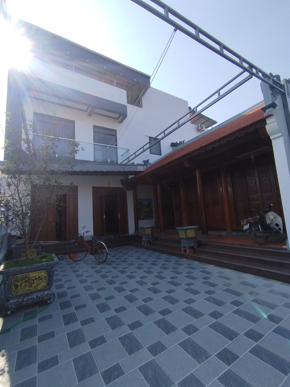 Nhà thờ 3 gian kết hợp nhà ống IMG 20251124 100143