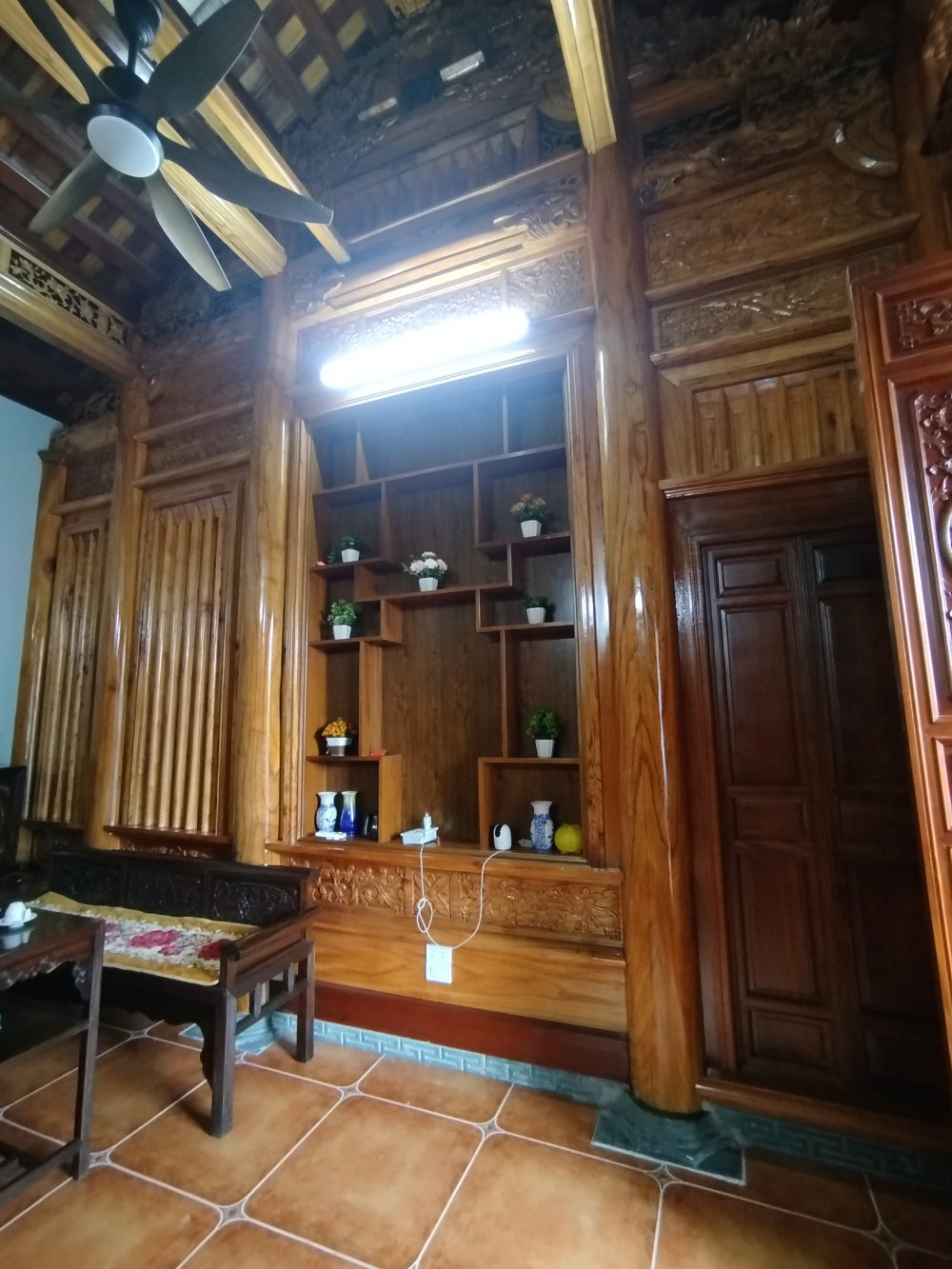 Nhà thờ 3 gian kết hợp nhà ống IMG 20251124 100238
