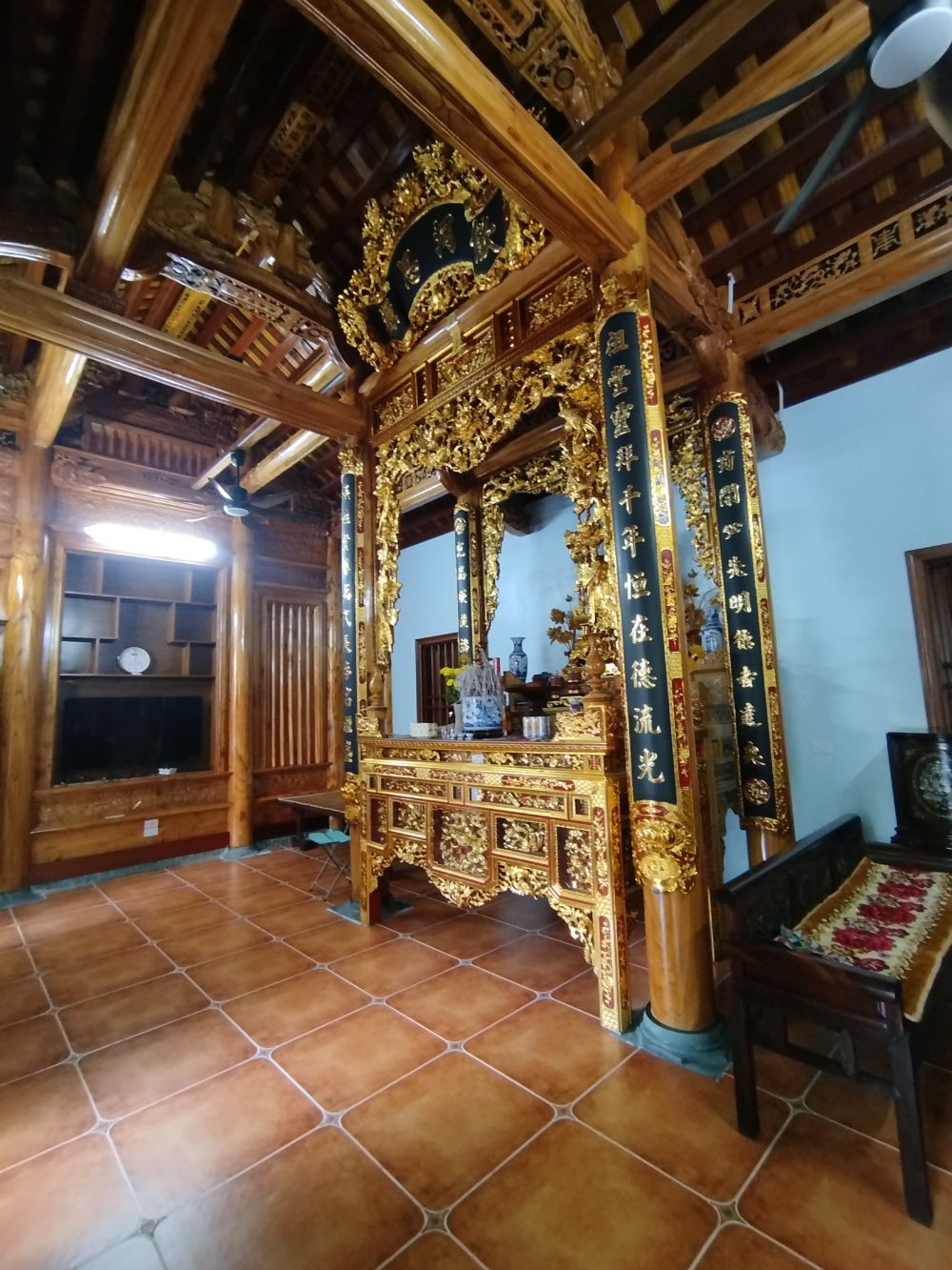 Nhà thờ 3 gian kết hợp nhà ống IMG 20251124 100248