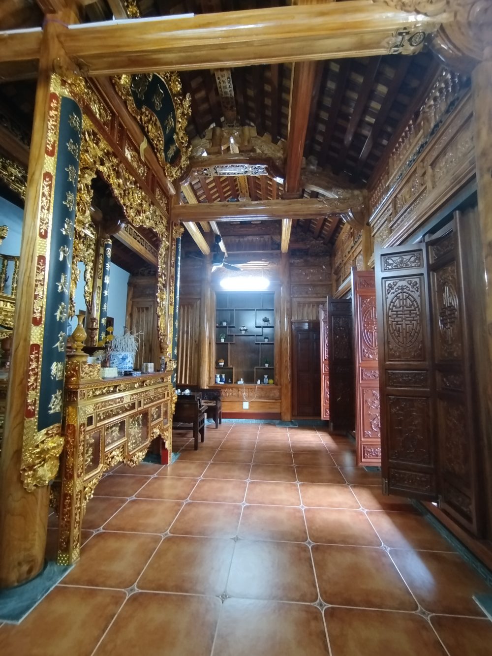 Nhà thờ 3 gian kết hợp nhà ống IMG 20251124 100304