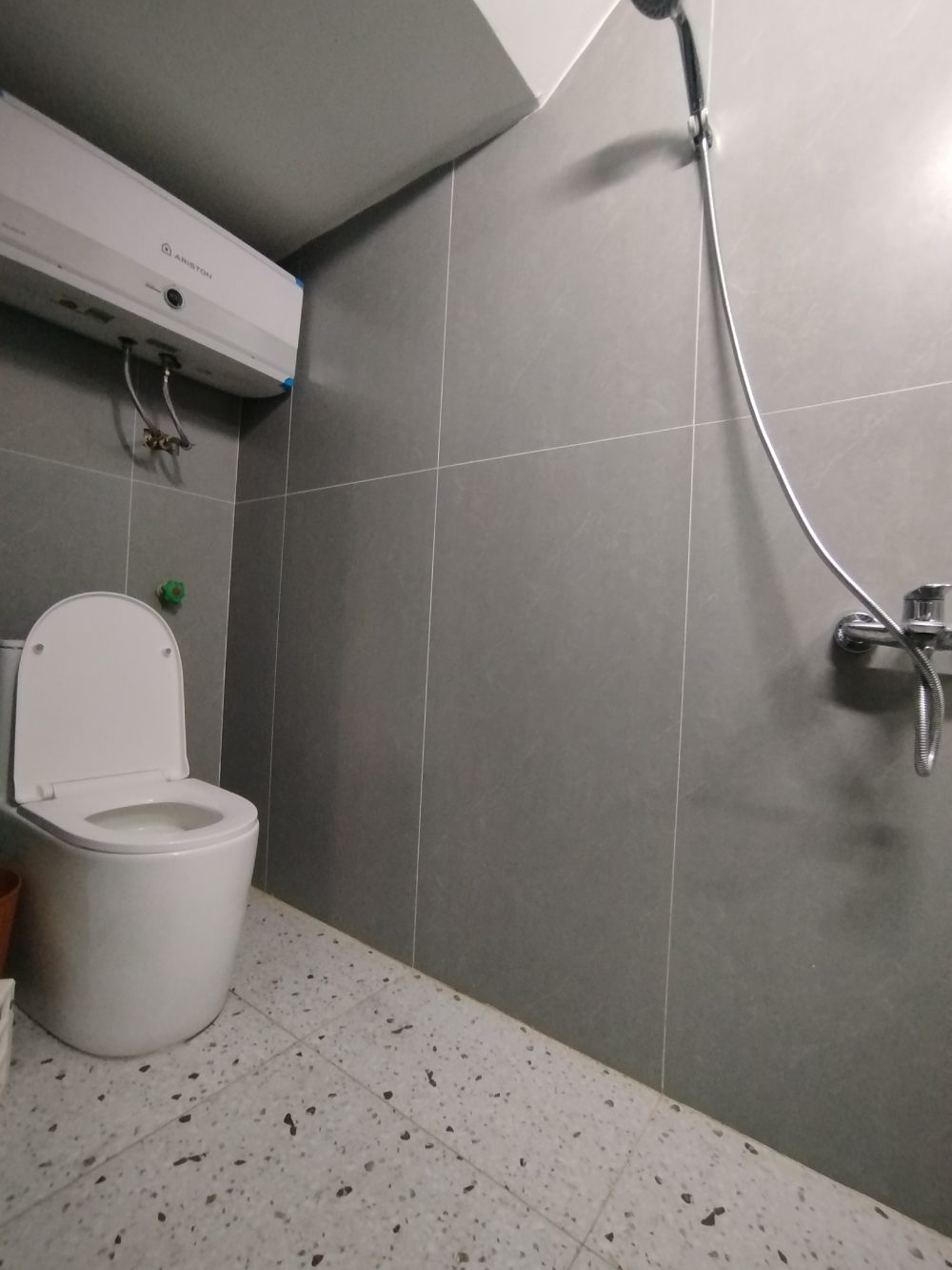 Nhà thờ 3 gian kết hợp nhà ống IMG 20251124 100452