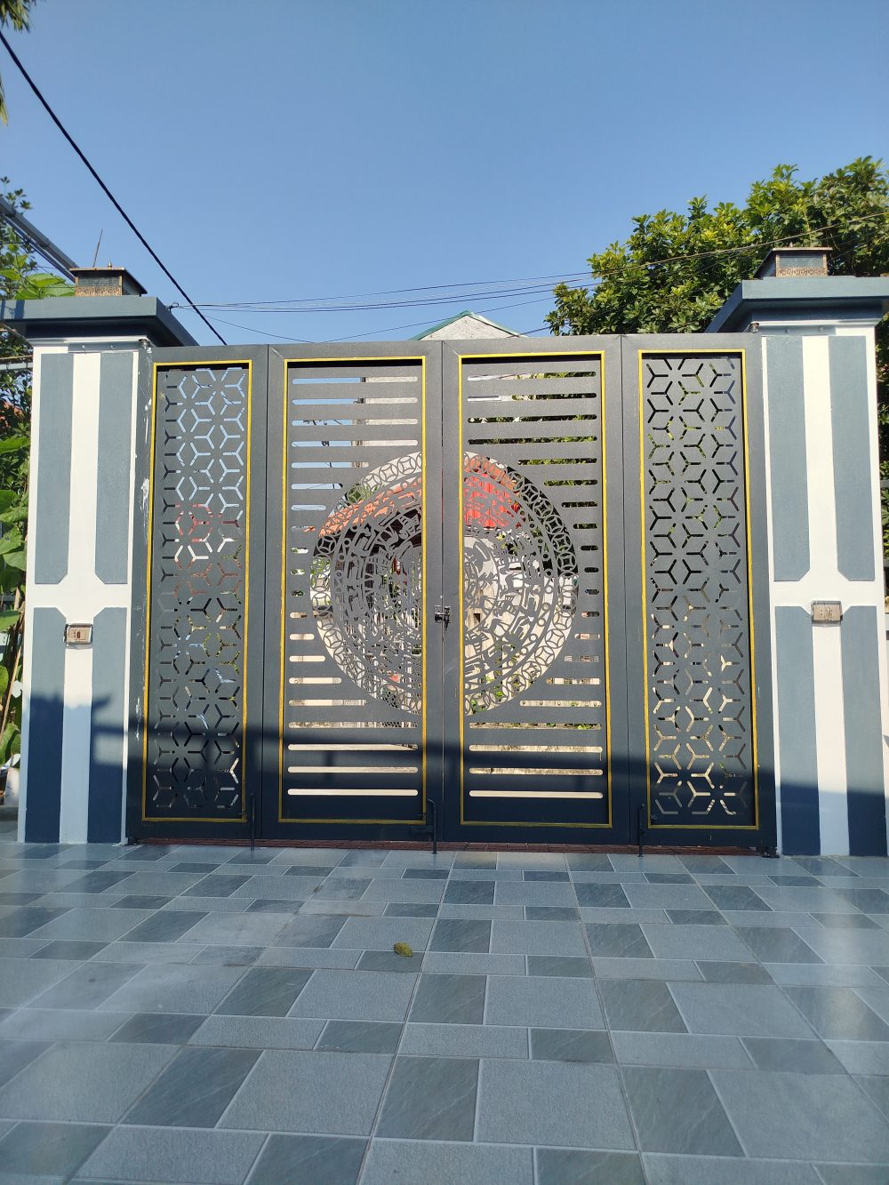 Nhà thờ 3 gian kết hợp nhà ống IMG 20251124 101101