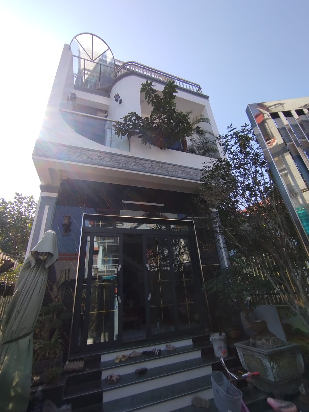 Nhà phố 3 tầng phong cách hiện đại IMG 20251130 104548