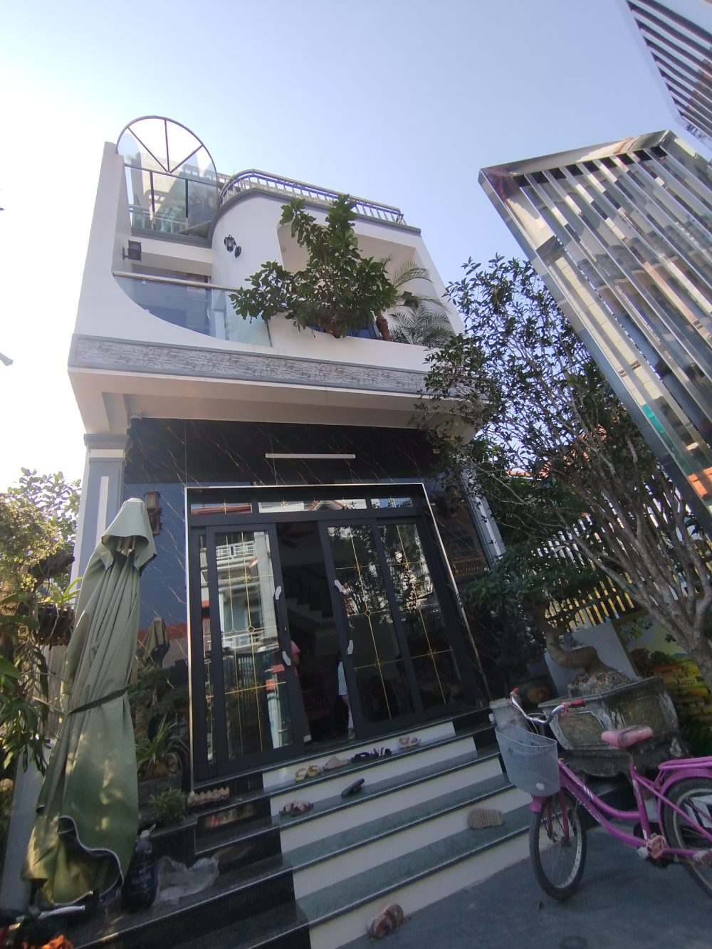 Nhà phố 3 tầng phong cách hiện đại IMG 20251130 104623