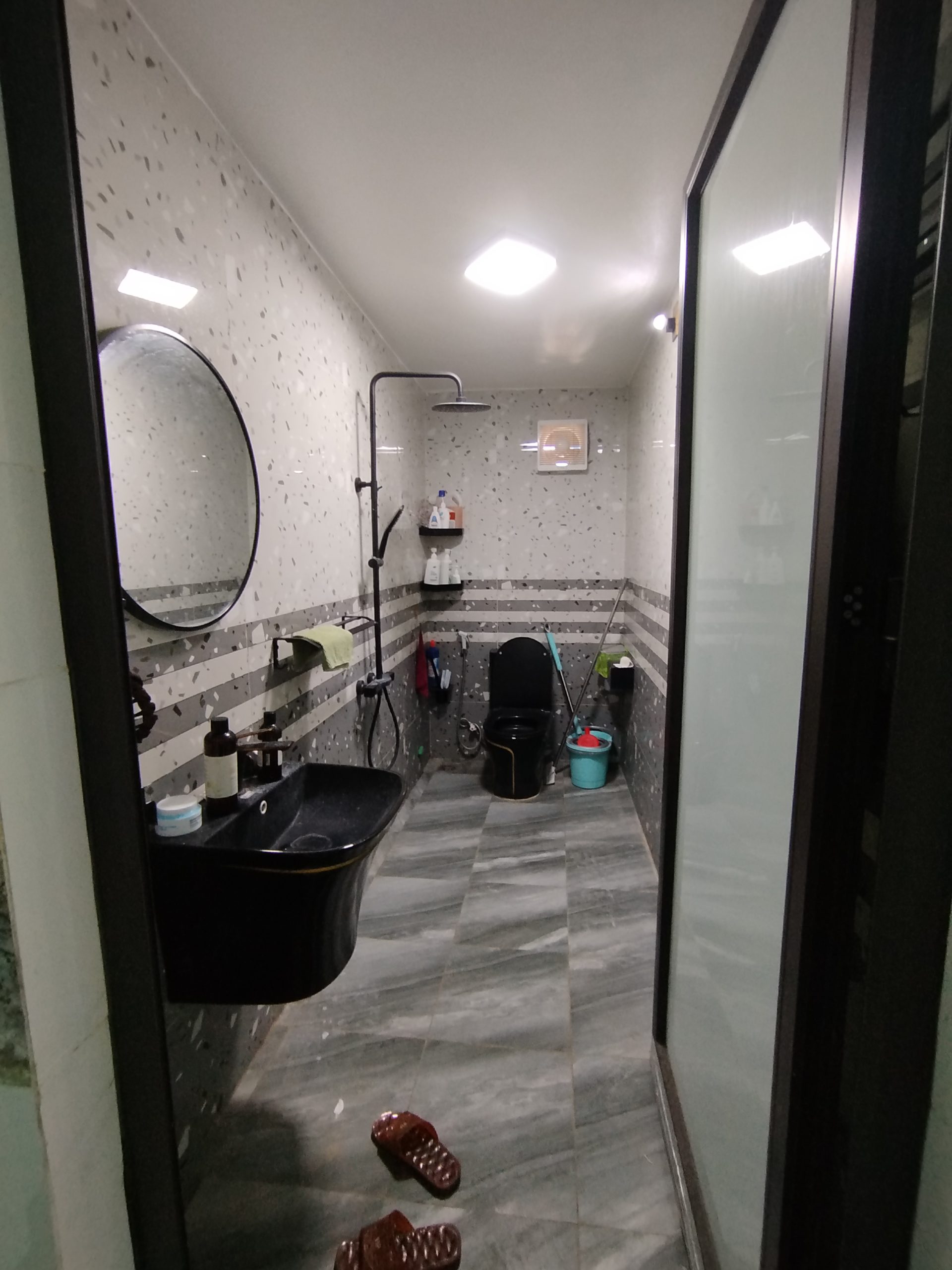 Nhà phố 3 tầng phong cách hiện đại Nhà phố 3 tầng phong cách hiện đại - Ảnh 13