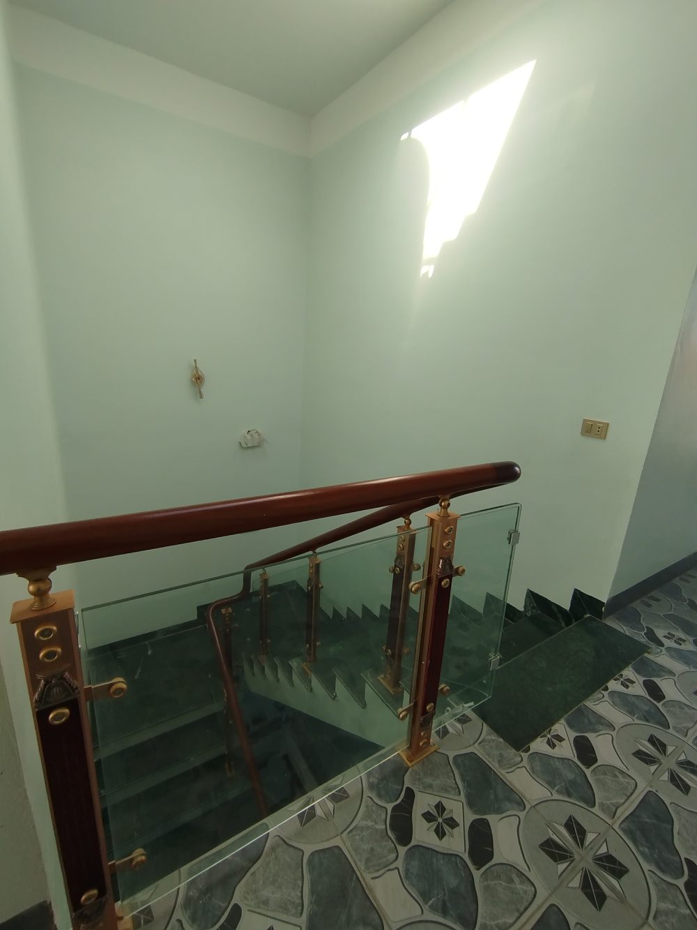 Nhà phố 3 tầng phong cách hiện đại IMG 20251130 104810