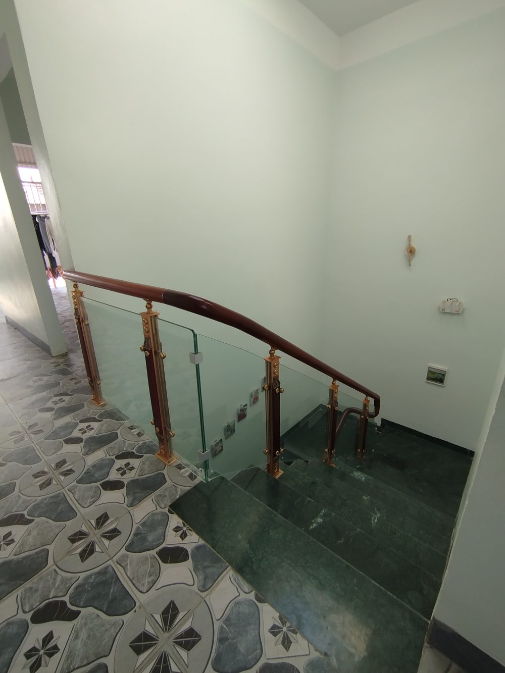 Nhà phố 3 tầng phong cách hiện đại IMG 20251130 104819