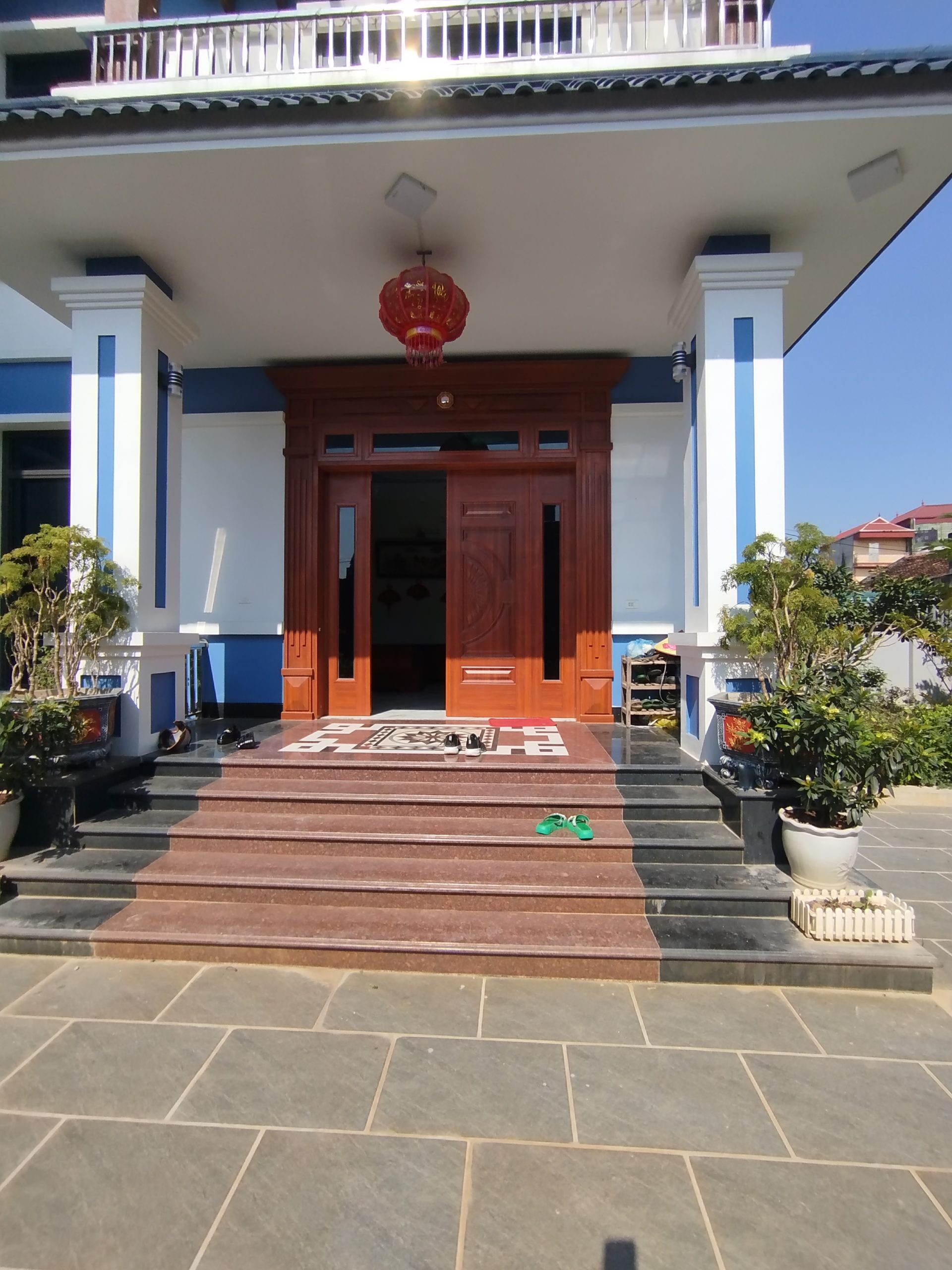 Nhà mái nhật 2 tầng đơn giản đủ tiện ngi Nhà mái nhật 2 tầng đơn giản đủ tiện ngi - Ảnh 4