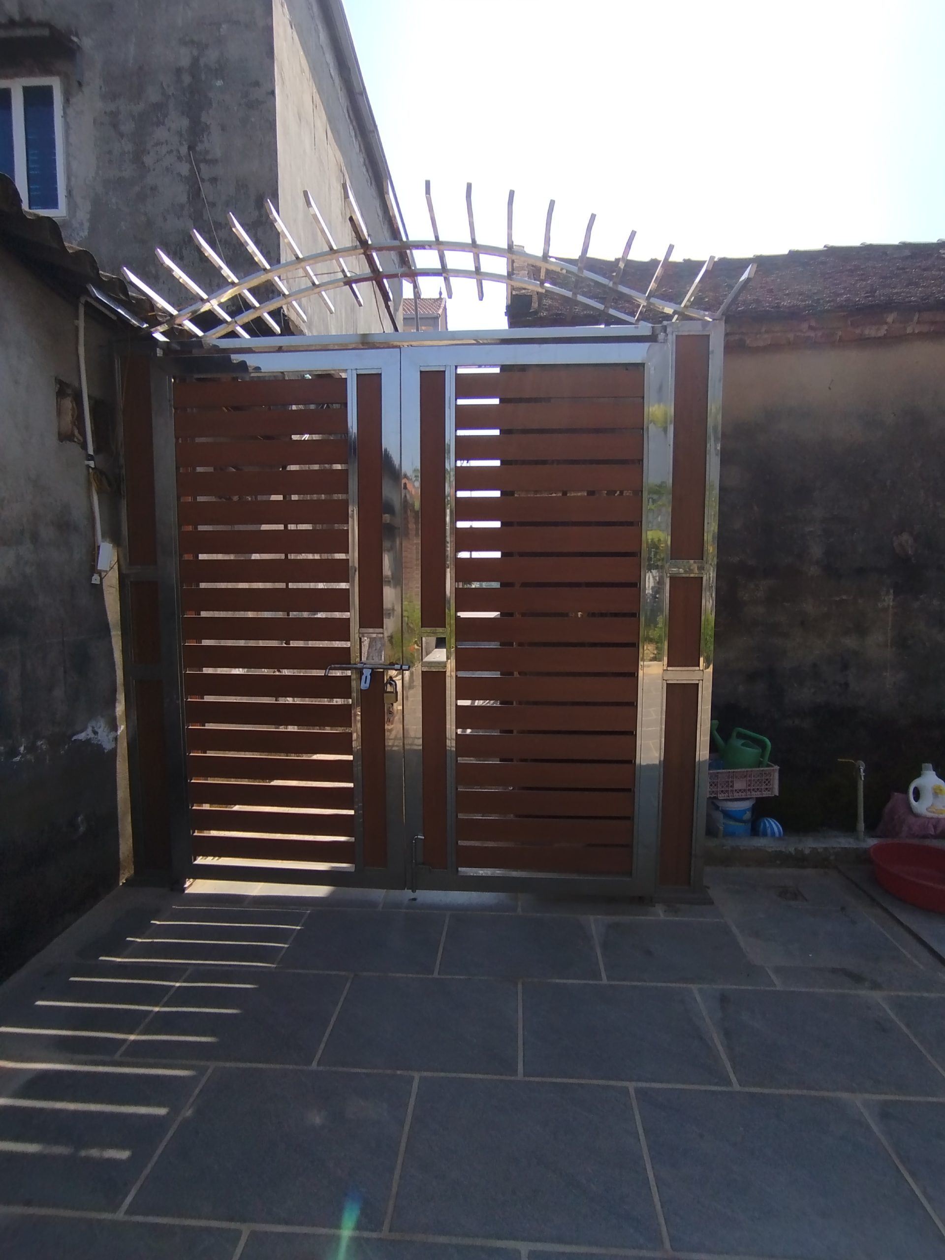 Nhà mái nhật 2 tầng đơn giản đủ tiện ngi Nhà mái nhật 2 tầng đơn giản đủ tiện ngi - Ảnh 7