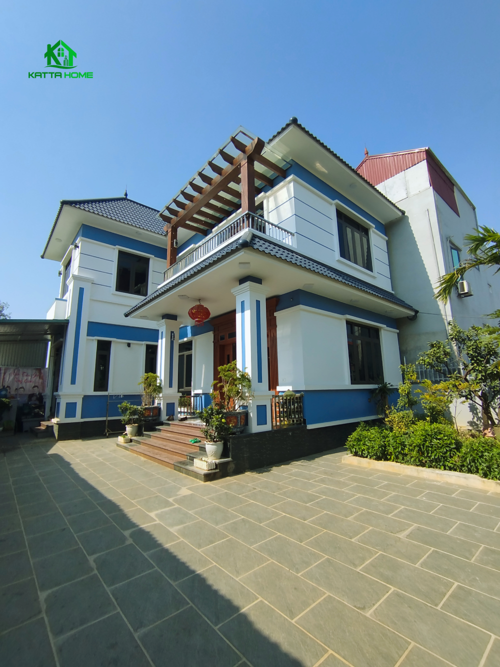 Nhà mái nhật 2 tầng đơn giản