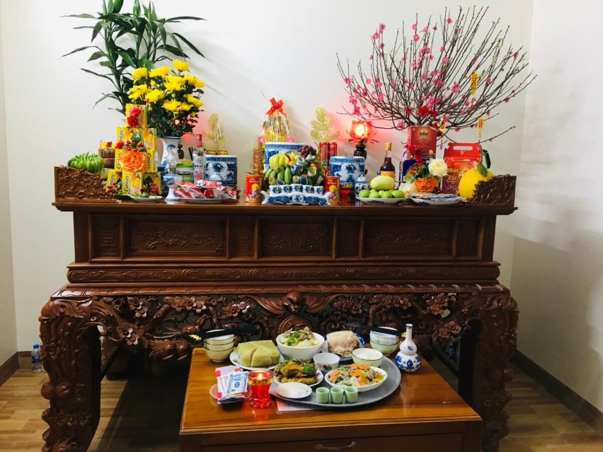 Vật phẩm cần chuẩn bị trước khi bố trí bàn thờ gia tiên