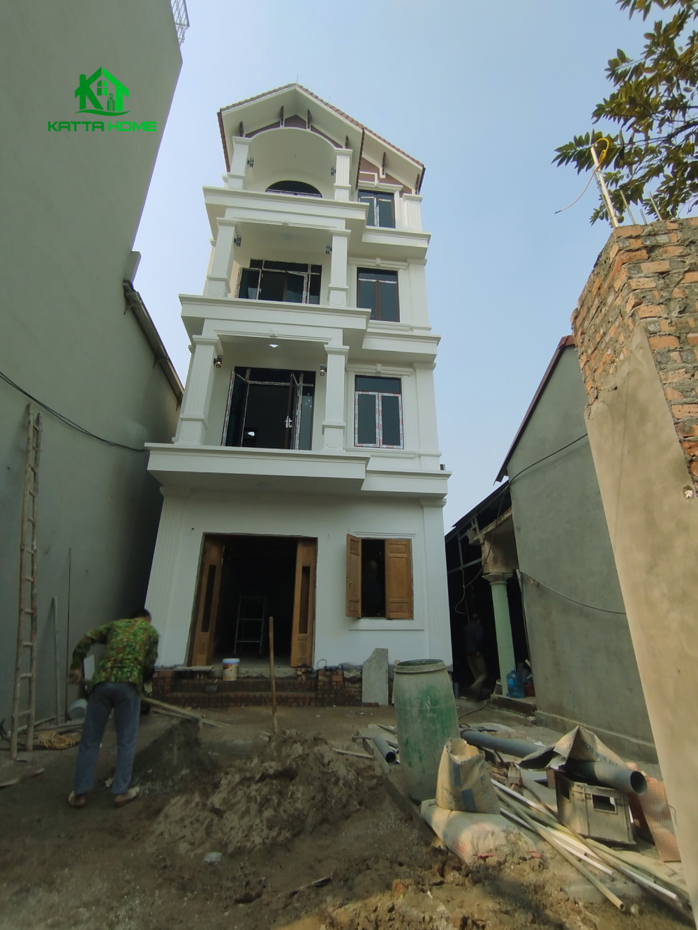 Nhà phố 4 tầng tân cổ điển đẹp sang trọng