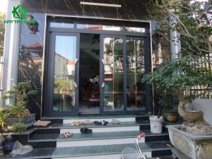 Lưu ý mở cửa chính