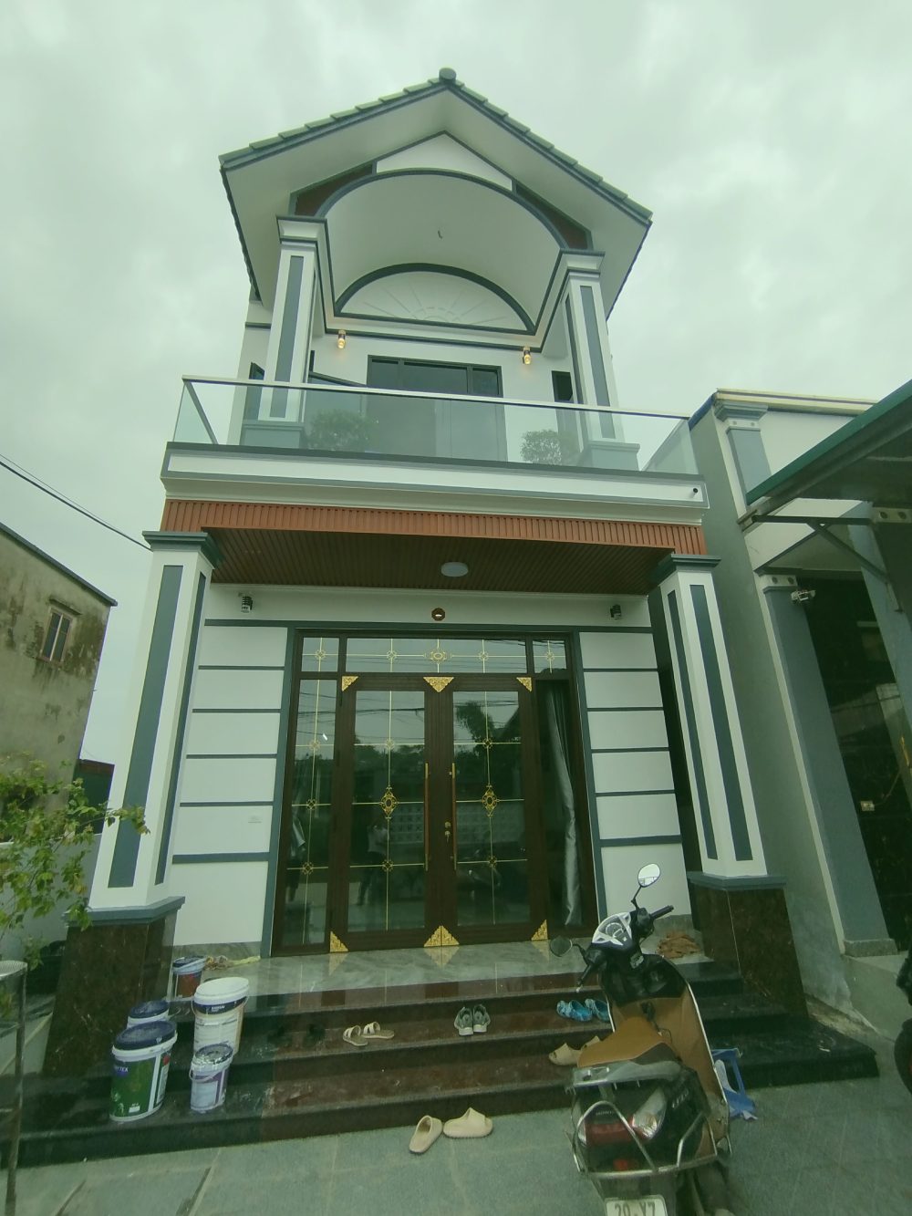 Nhà phố 2 tầng truyền thống