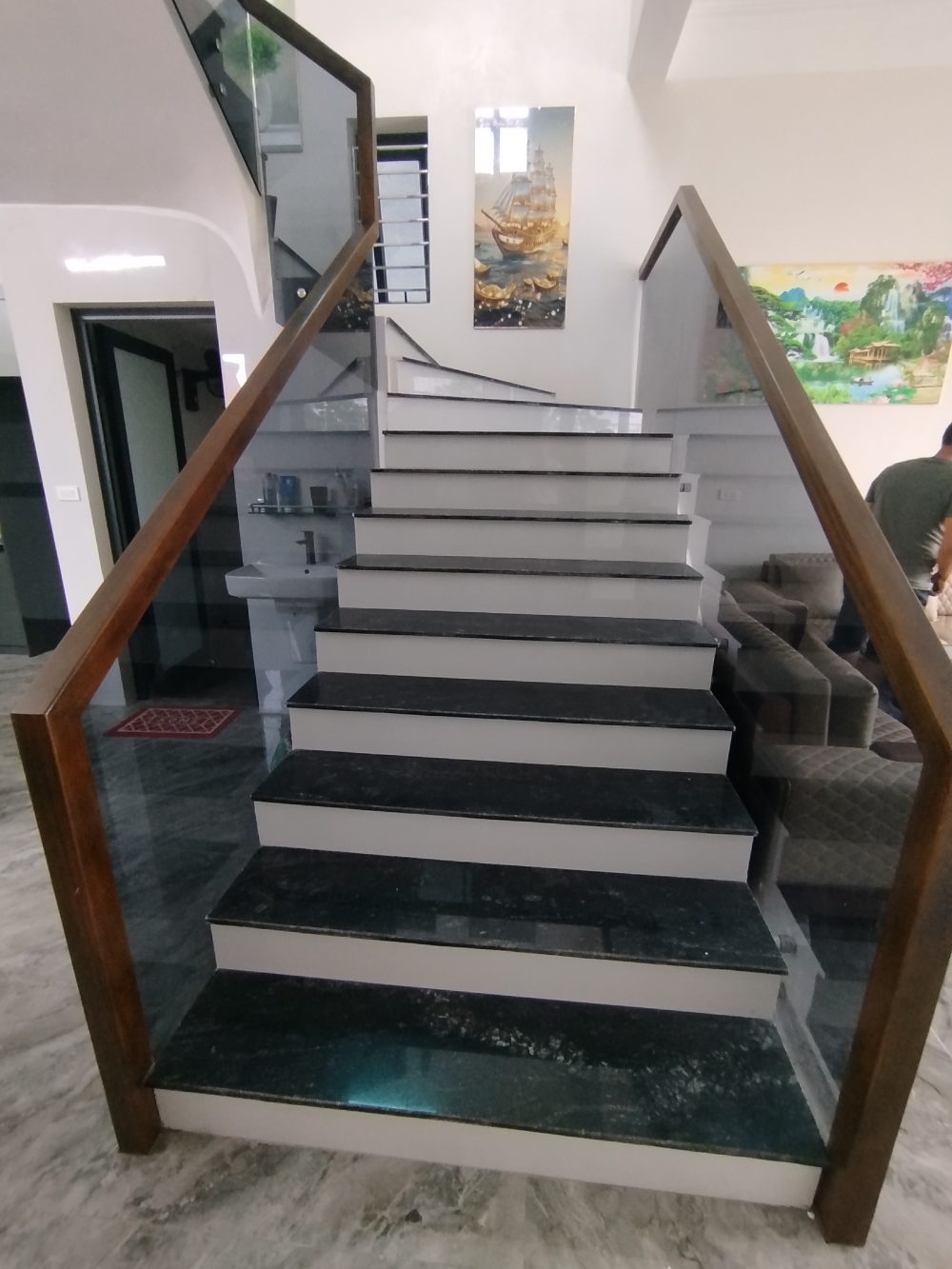 Nhà Phố 2 tầng truyền thống IMG 20260508 101330
