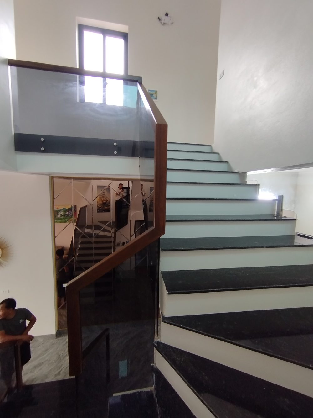 Nhà Phố 2 tầng truyền thống IMG 20260508 101401